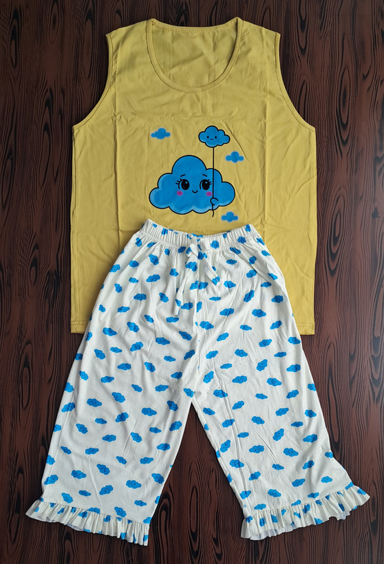 ست دو تیکه تاپ و شلوارک چین دار عروسکی🧸🎀