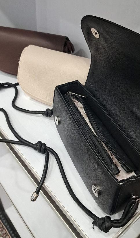 کیف مینیمال زنانه رویال